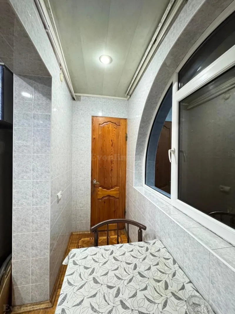 Satılır 4 otaqlı Mənzil Köhnə tikili 120 m² Azadlıq prospekti m. - şəkil 14
