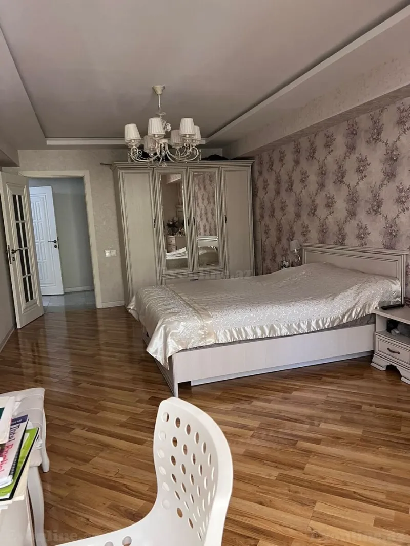 Satılır 2 otaqlı Mənzil Köhnə tikili 75 m² Elmlər Akademiyası m. - şəkil 6