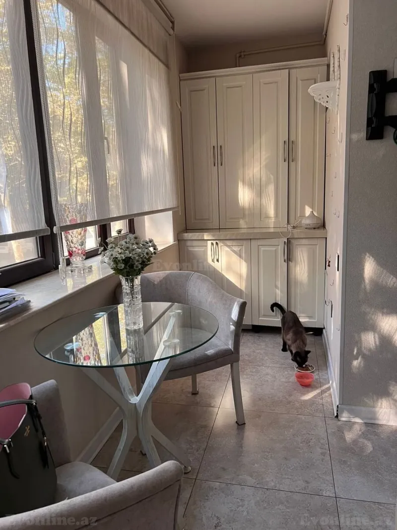 Satılır 2 otaqlı Mənzil Köhnə tikili 75 m² Elmlər Akademiyası m. - şəkil 9