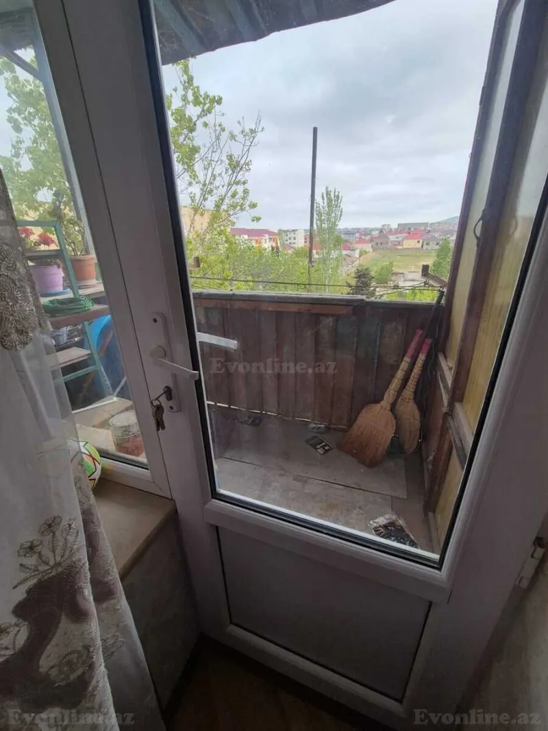 Satılır 3 otaqlı Mənzil Köhnə tikili 55 m² Sabunçu r. - şəkil 13