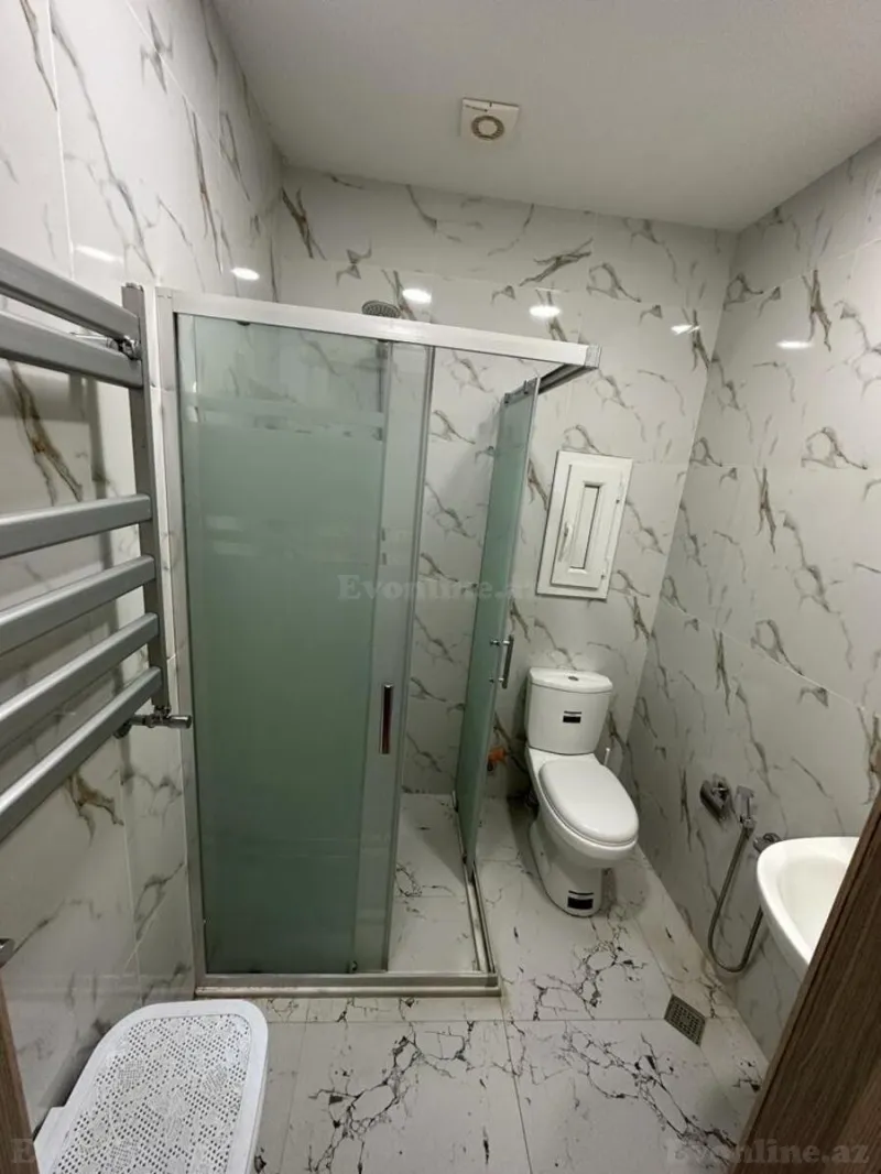 Kirayə verilir 2 otaqlı Mənzil Yeni tikili 80 m² 8 Noyabr m. - şəkil 14