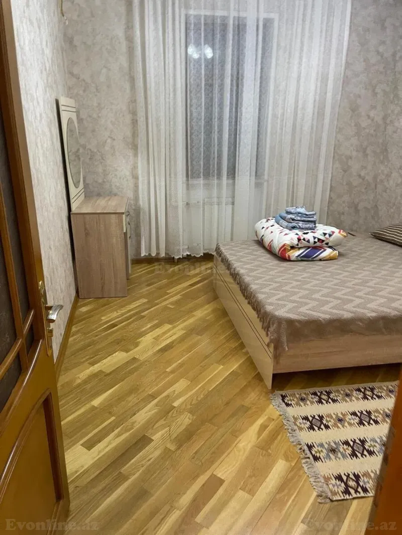 Kirayə verilir 3 otaqlı Mənzil Yeni tikili 130 m² Nərimanov r. - şəkil 12