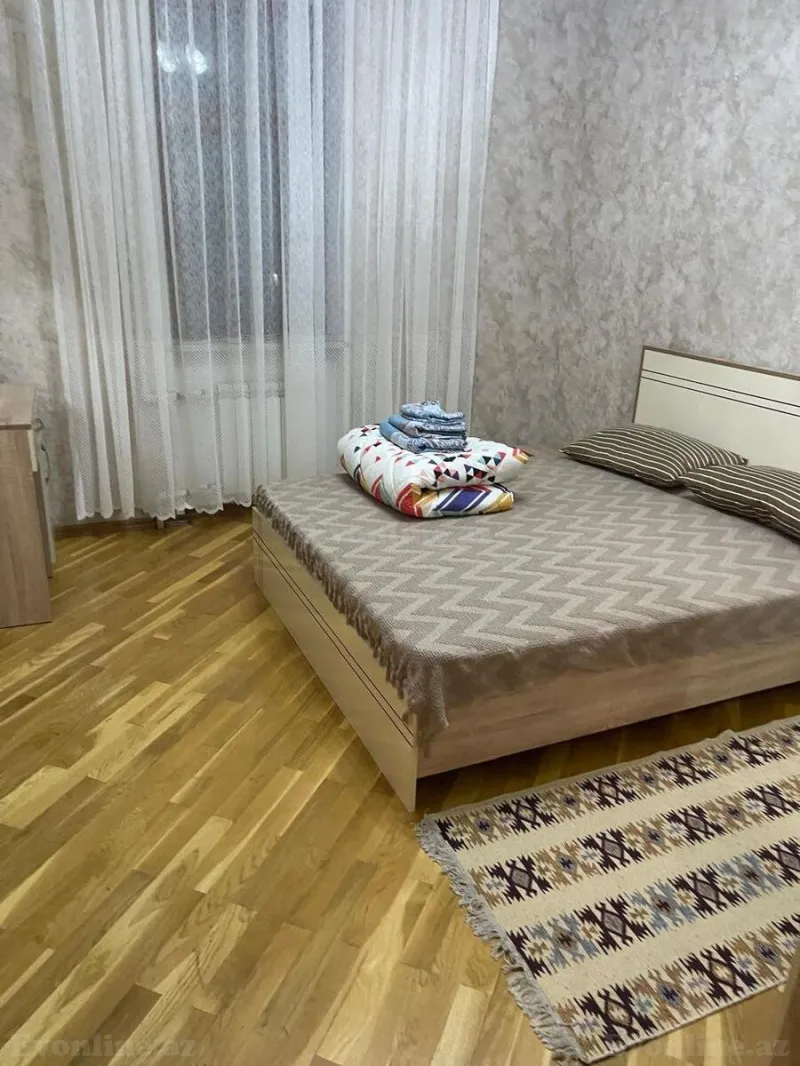 Kirayə verilir 3 otaqlı Mənzil Yeni tikili 130 m² Nərimanov r. - şəkil 13