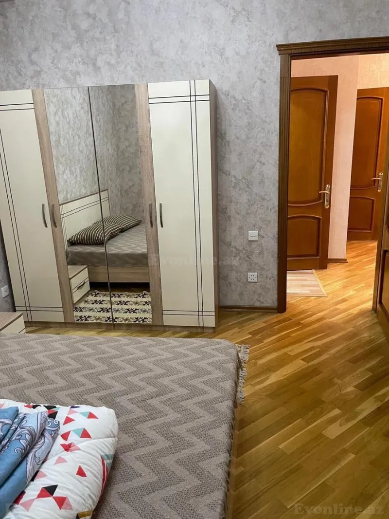 Kirayə verilir 3 otaqlı Mənzil Yeni tikili 130 m² Nərimanov r. - şəkil 14