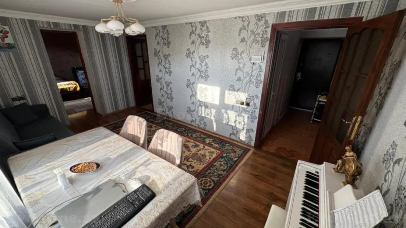 Satılır 3 otaqlı Mənzil Köhnə tikili 60 m² Xırdalan - şəkil 2