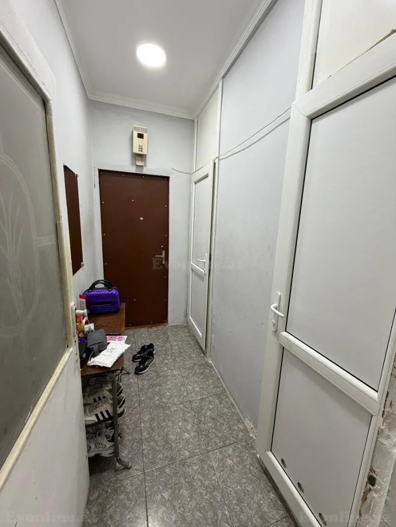 Satılır 2 otaqlı Mənzil Köhnə tikili 55 m² 6-cı mikrorayon - şəkil 6