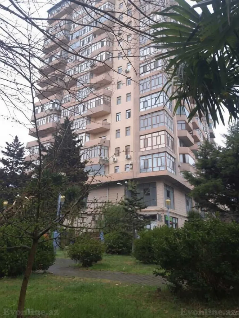 Satılır 2 otaqlı Mənzil Yeni tikili 90 m² 8-ci mikrorayon