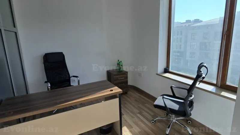 Kirayə verilir Ofis 1500 m² Nəriman Nərimanov m. - şəkil 13