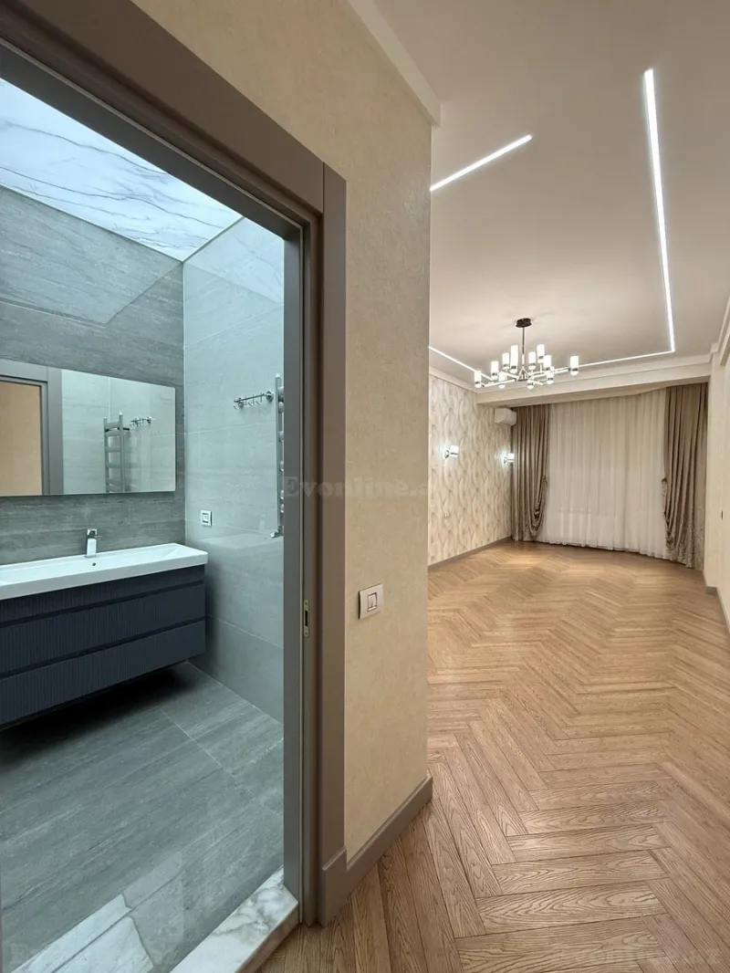 Satılır 4 otaqlı Mənzil Yeni tikili 245 m² Nəsimi r. - şəkil 13