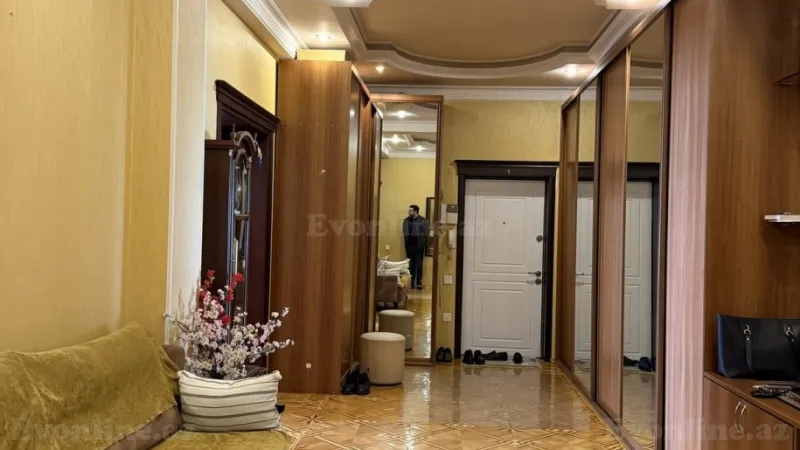 Satılır 4 otaqlı Mənzil Yeni tikili 195 m² Nəsimi r. - şəkil 6