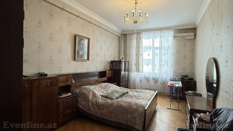 Satılır 4 otaqlı Mənzil Yeni tikili 195 m² Nəsimi r. - şəkil 12