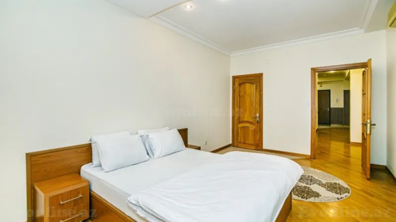 Kirayə verilir 3 otaqlı Mənzil Yeni tikili 150 m² 28 May m. - şəkil 15