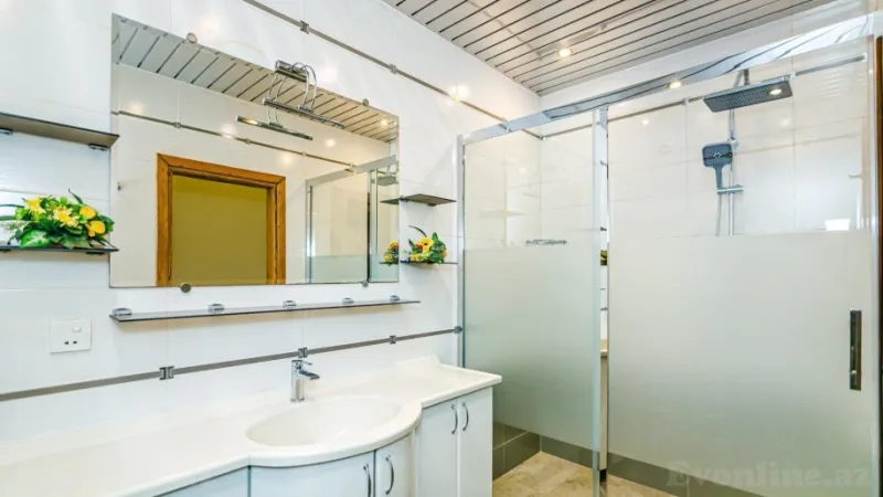 Kirayə verilir 3 otaqlı Mənzil Yeni tikili 150 m² 28 May m. - şəkil 23