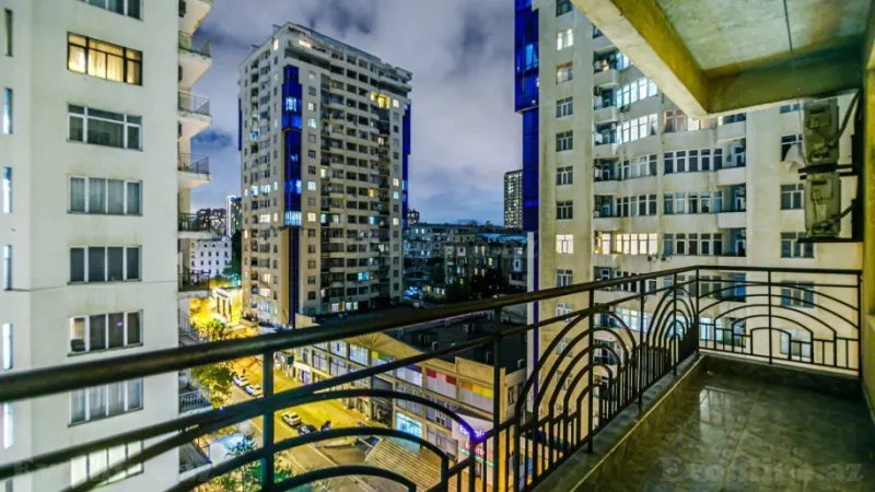 Kirayə verilir 3 otaqlı Mənzil Yeni tikili 150 m² 28 May m. - şəkil 25