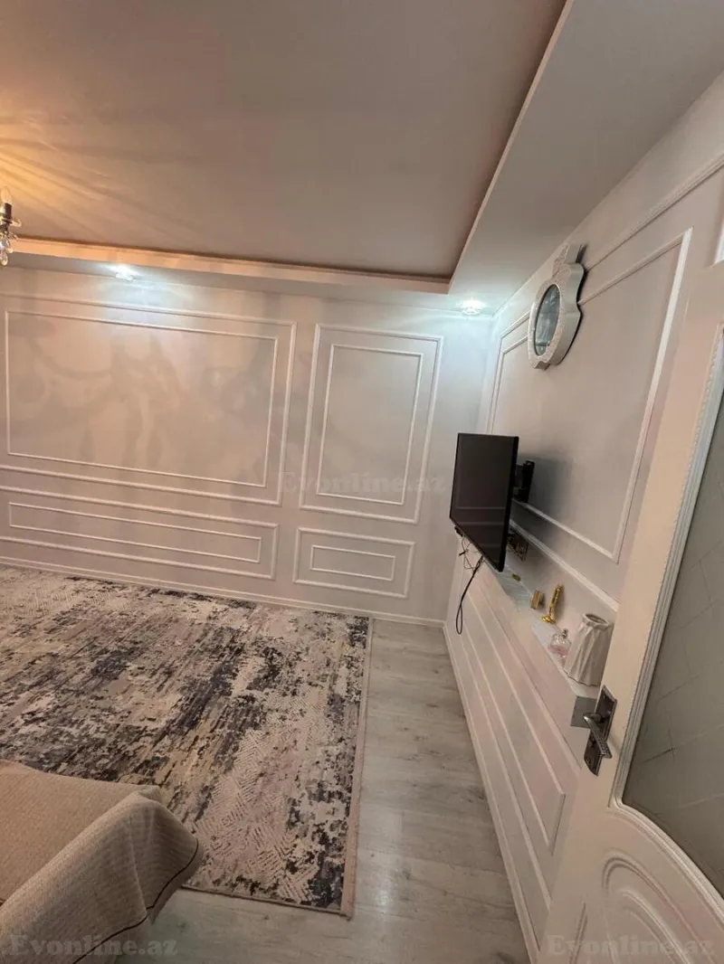 Satılır 3 otaqlı Mənzil Köhnə tikili 80 m² Neftçilər m. - şəkil 2