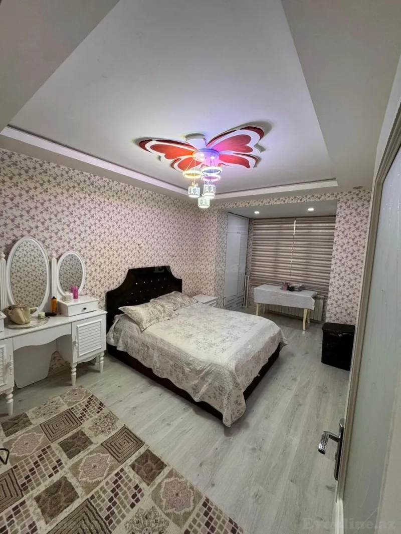 Satılır 3 otaqlı Mənzil Köhnə tikili 80 m² Neftçilər m. - şəkil 3