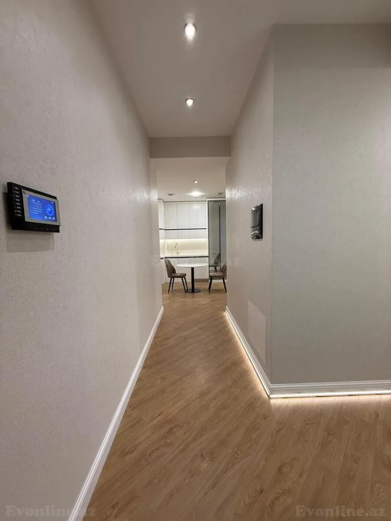 Kirayə verilir 3 otaqlı Mənzil Yeni tikili 100 m² Xətai r. - şəkil 18