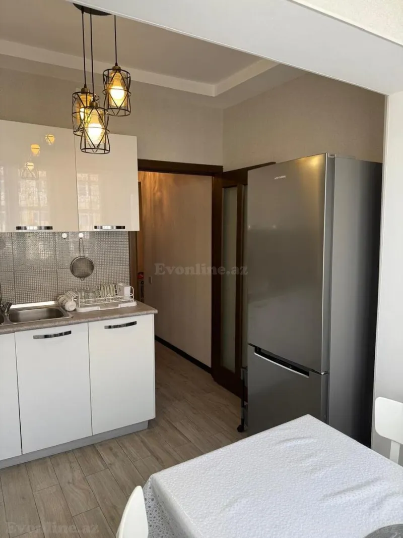 Kirayə verilir 2 otaqlı Mənzil Köhnə tikili 61 m² Nəsimi m. - şəkil 5
