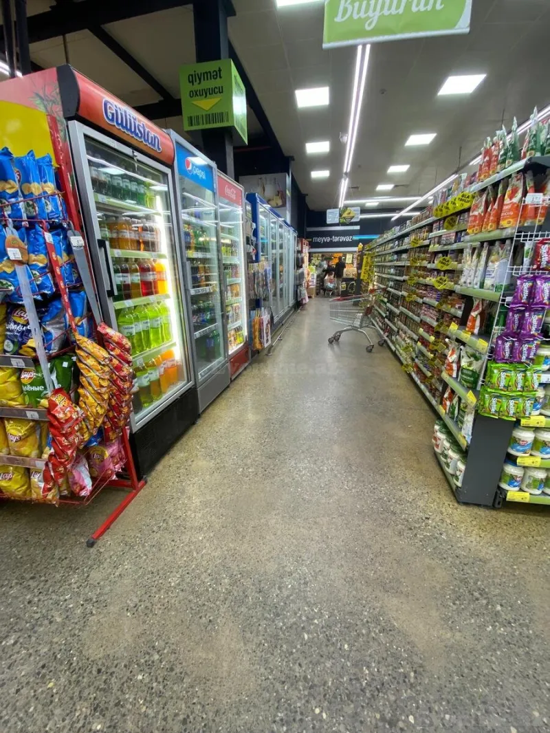 Satılır Obyekt 1000 m² Neftçilər m. - şəkil 2