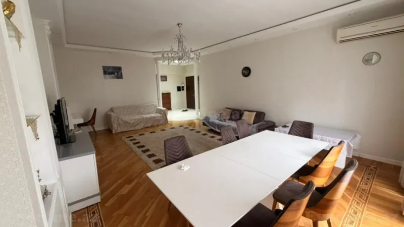 Kirayə verilir 4 otaqlı Mənzil Yeni tikili 137 m² 28 May m. - şəkil 3