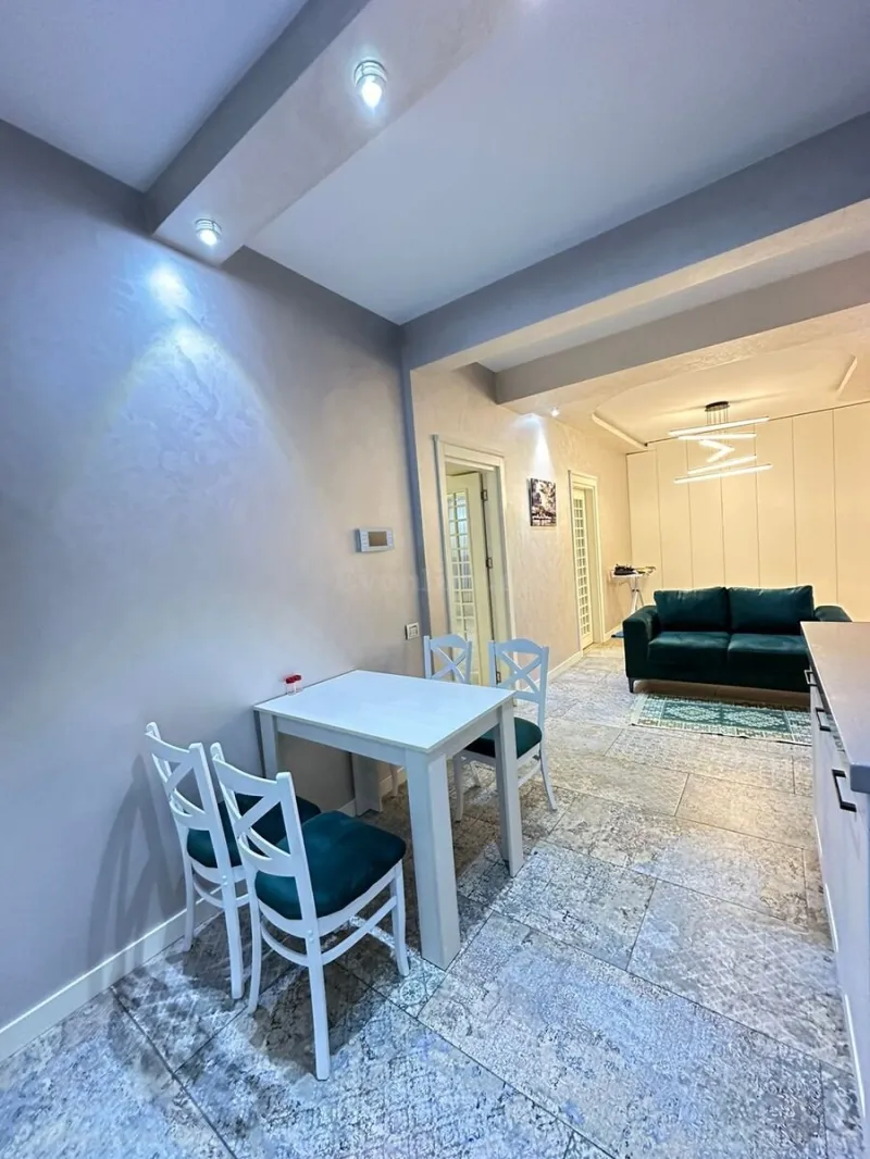 Kirayə verilir 3 otaqlı Mənzil Yeni tikili 150 m² Xətai m. - şəkil 8