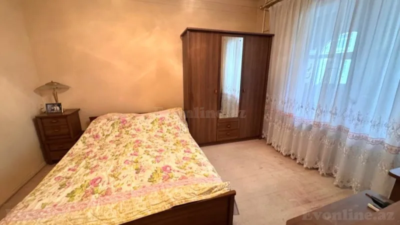 Kirayə verilir 4 otaqlı Mənzil Köhnə tikili 80 m² Yeni Yasamal - şəkil 2