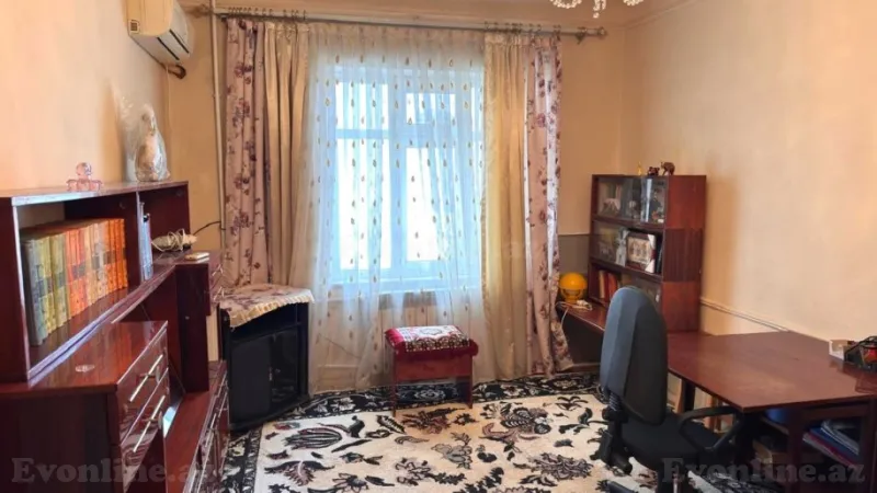 Kirayə verilir 4 otaqlı Mənzil Köhnə tikili 80 m² Yeni Yasamal - şəkil 3