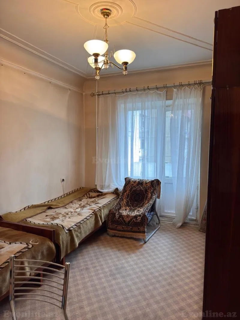 Kirayə verilir 4 otaqlı Mənzil Köhnə tikili 80 m² Yeni Yasamal - şəkil 7