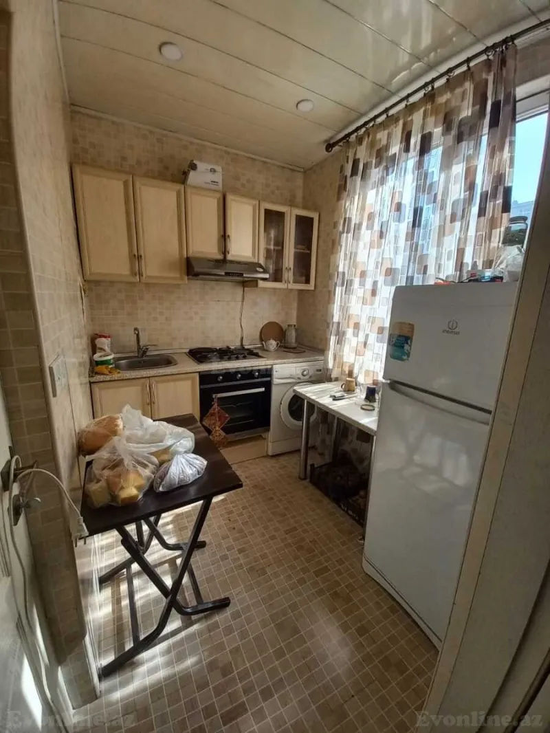 Kirayə verilir 1 otaqlı Mənzil Köhnə tikili 35 m² 2-ci mikrorayon - şəkil 2