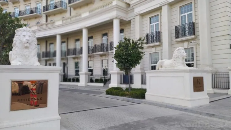 4 otaqlı Mənzil 195 m² Xətai r. Satılır