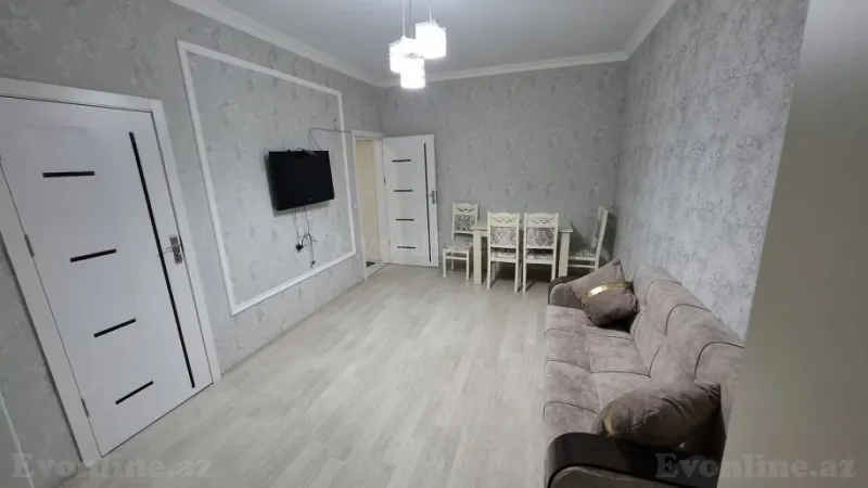 Satılır 2 otaqlı Mənzil Köhnə tikili 40 m² 4-cü mikrorayon - şəkil 2