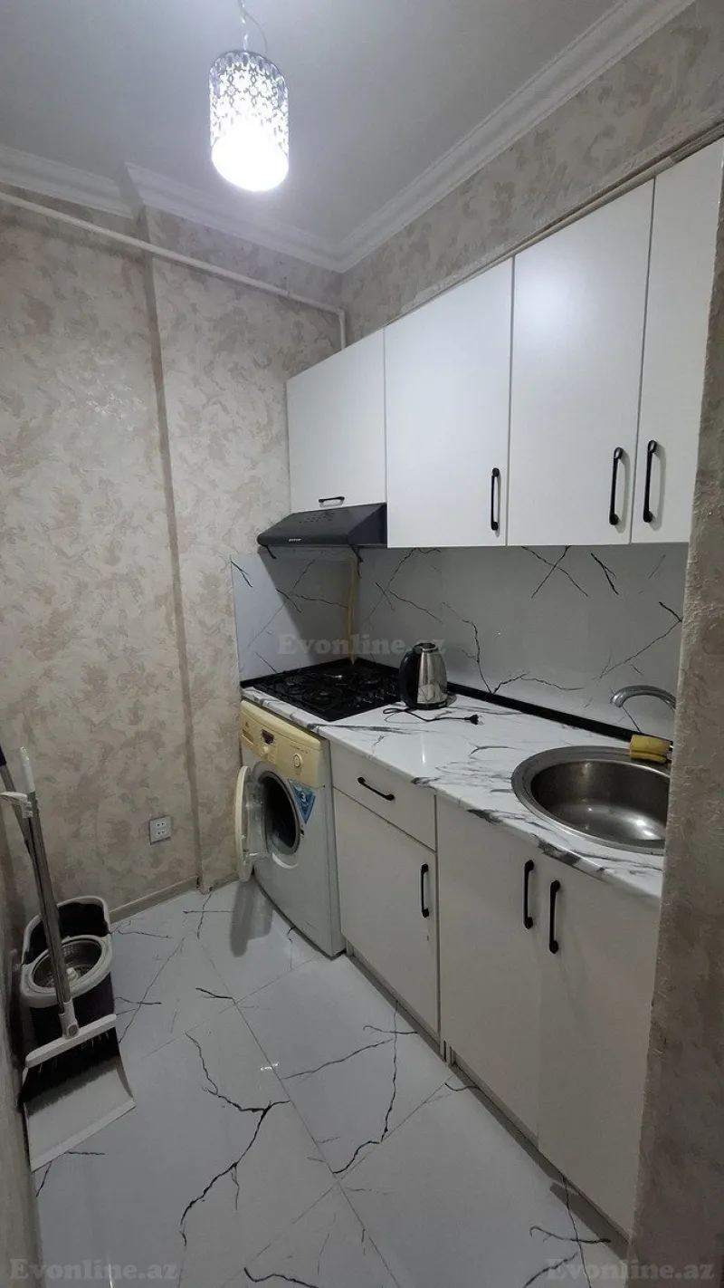 Satılır 2 otaqlı Mənzil Köhnə tikili 40 m² 4-cü mikrorayon - şəkil 4