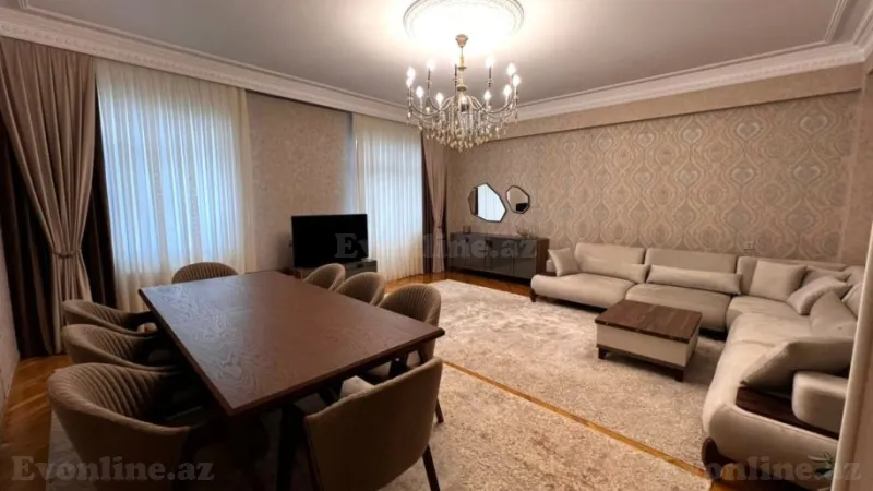 4 otaqlı Mənzil 157 m² Azadlıq prospekti m. Satılır