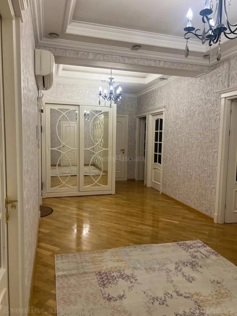 Satılır 4 otaqlı Mənzil Yeni tikili 157 m² Azadlıq prospekti m. - şəkil 7