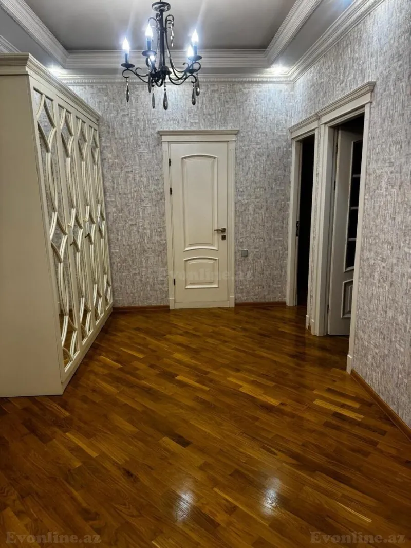 Satılır 4 otaqlı Mənzil Yeni tikili 157 m² Azadlıq prospekti m. - şəkil 8