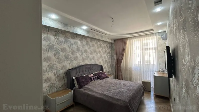 Satılır 4 otaqlı Mənzil Yeni tikili 137 m² 7-ci mikrorayon - şəkil 3