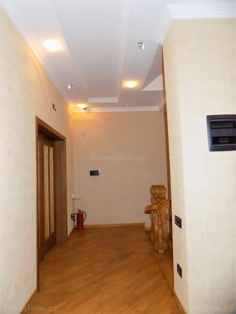 Kirayə verilir Ofis 560 m² 6-cı mikrorayon - şəkil 5