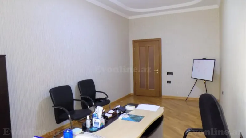 Kirayə verilir Ofis 560 m² 6-cı mikrorayon - şəkil 24