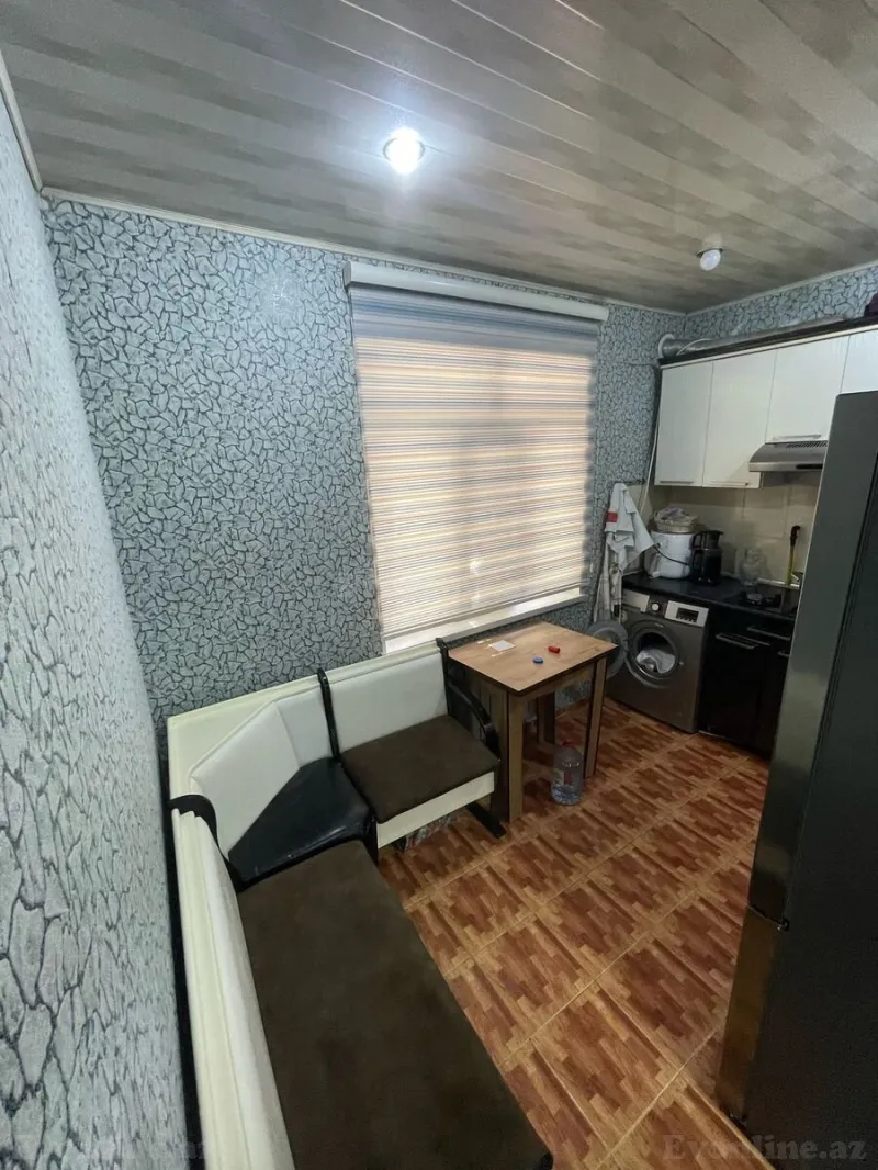 Satılır 2 otaqlı Mənzil Köhnə tikili 67 m² Suraxanı r. - şəkil 2