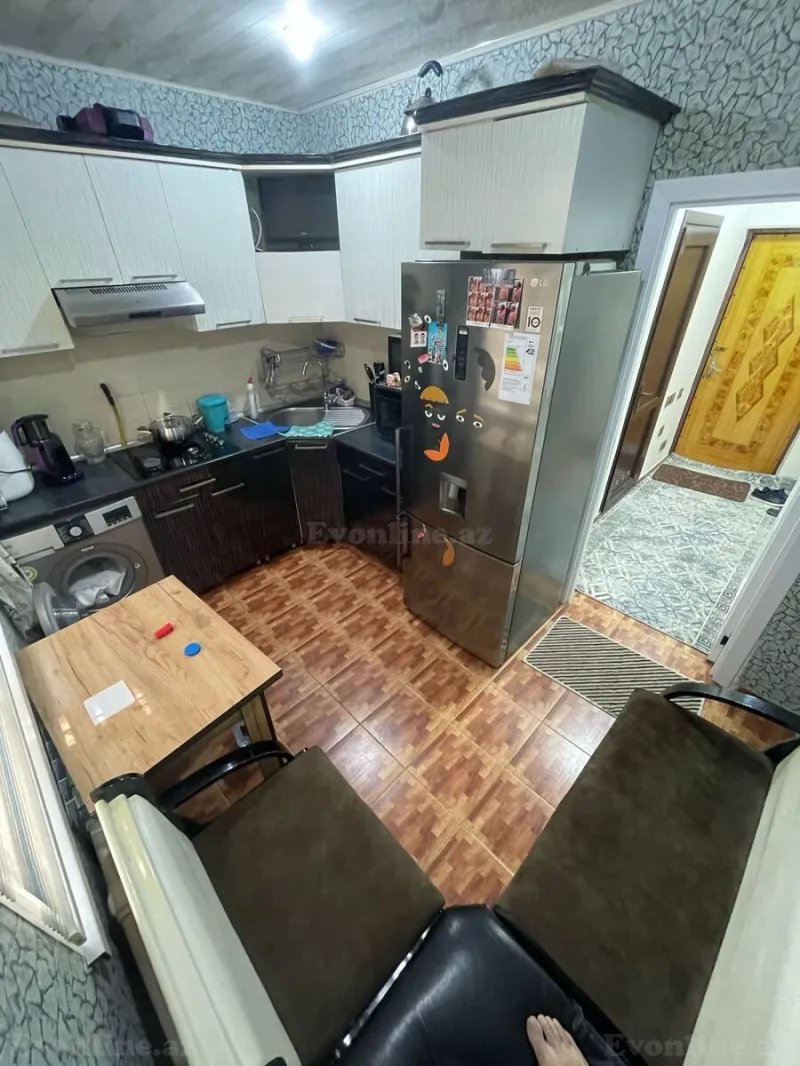 Satılır 2 otaqlı Mənzil Köhnə tikili 67 m² Suraxanı r. - şəkil 4