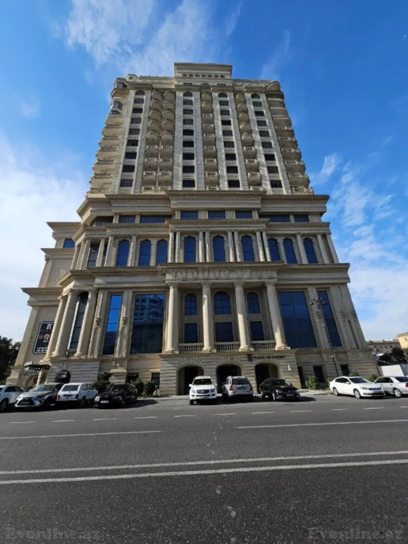 4 otaqlı Mənzil 155 m² Elmlər Akademiyası m. Satılır