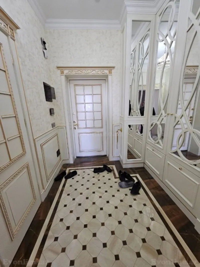 Satılır 4 otaqlı Mənzil Yeni tikili 155 m² Elmlər Akademiyası m. - şəkil 10