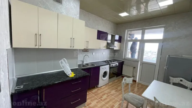 Kirayə verilir 3 otaqlı Mənzil Yeni tikili 125 m² İnşaatçılar m. - şəkil 2