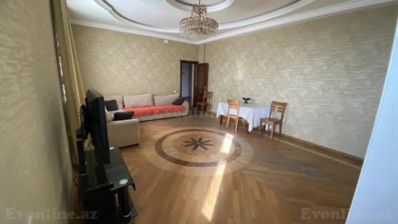 3 otaqlı Mənzil 100 m² 9-cu mikrorayon Kirayə verilir