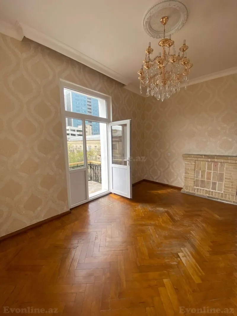Satılır 3 otaqlı Mənzil Köhnə tikili 85 m² Kubinka - şəkil 2