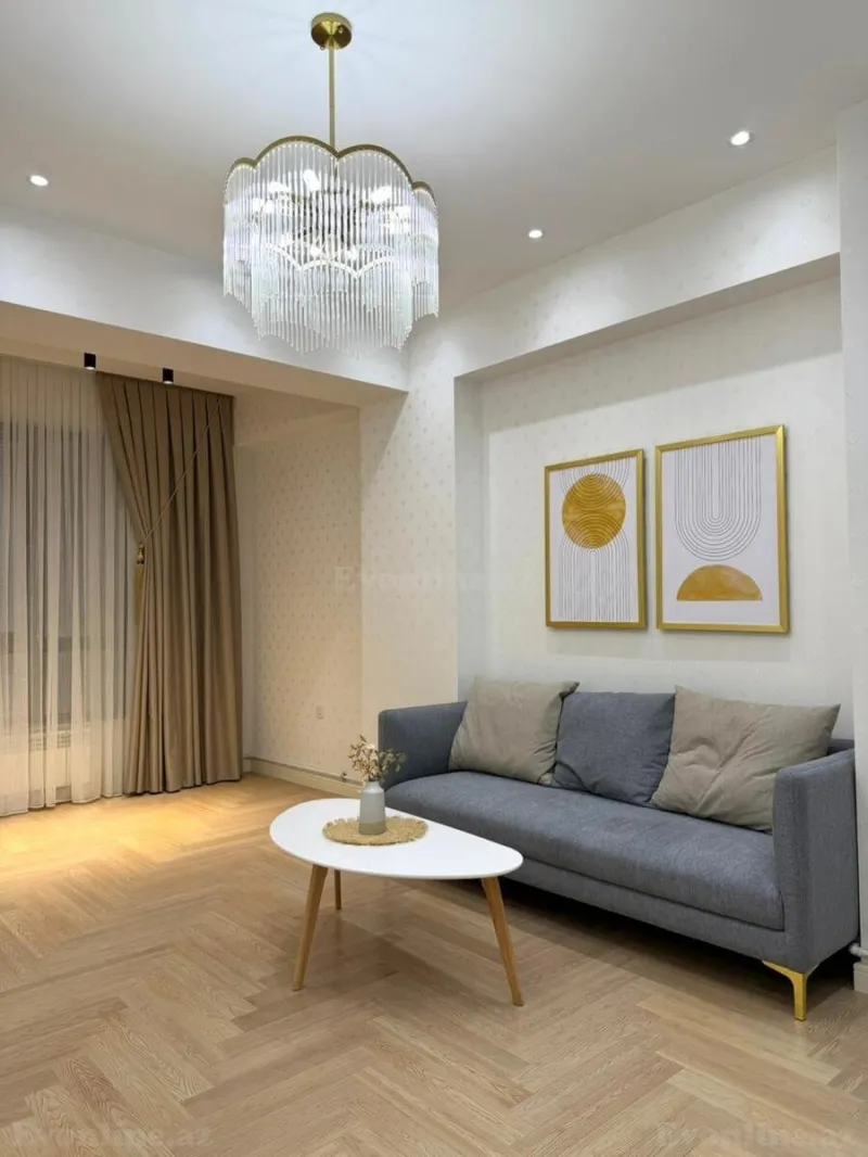 Satılır 2 otaqlı Mənzil Yeni tikili 83 m² Nəsimi r. - şəkil 5