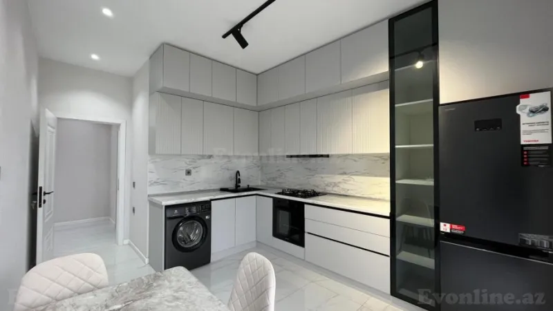 Kirayə verilir 4 otaqlı Mənzil Yeni tikili 180 m² 8 Noyabr m. - şəkil 12