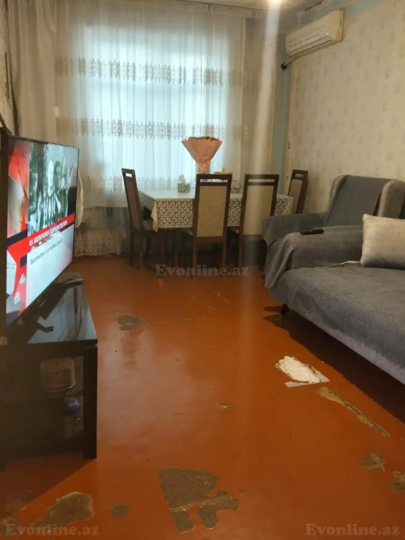 Satılır 3 otaqlı Mənzil Köhnə tikili 80 m² Əhmədli