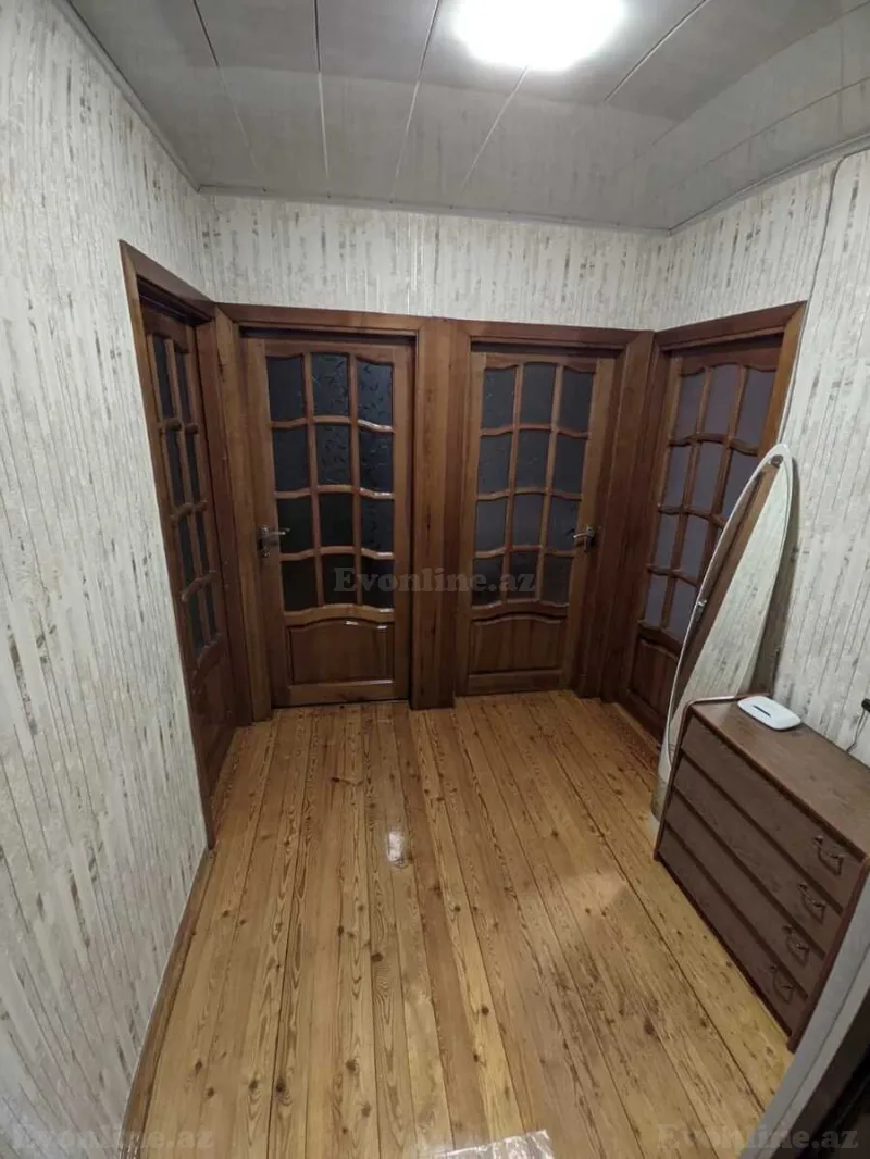 Satılır 4 otaqlı Mənzil Köhnə tikili 100 m² Xalqlar Dostluğu m. - şəkil 10