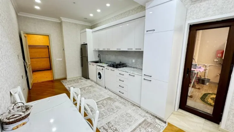 Kirayə verilir 2 otaqlı Mənzil Yeni tikili 100 m² Nərimanov r. - şəkil 5